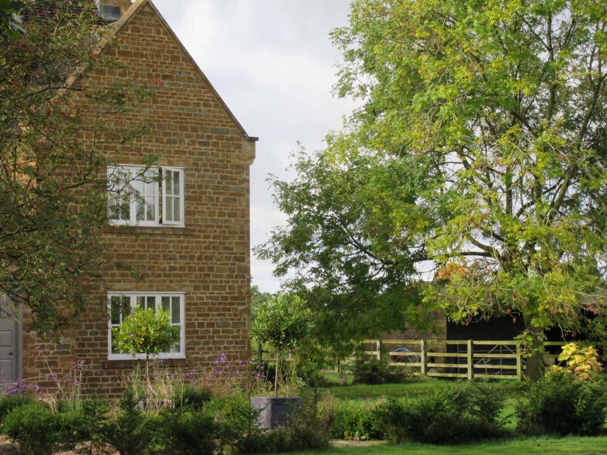 Weston Hill Farm Bed & Breakfast Moreton Pinkney Exterior foto