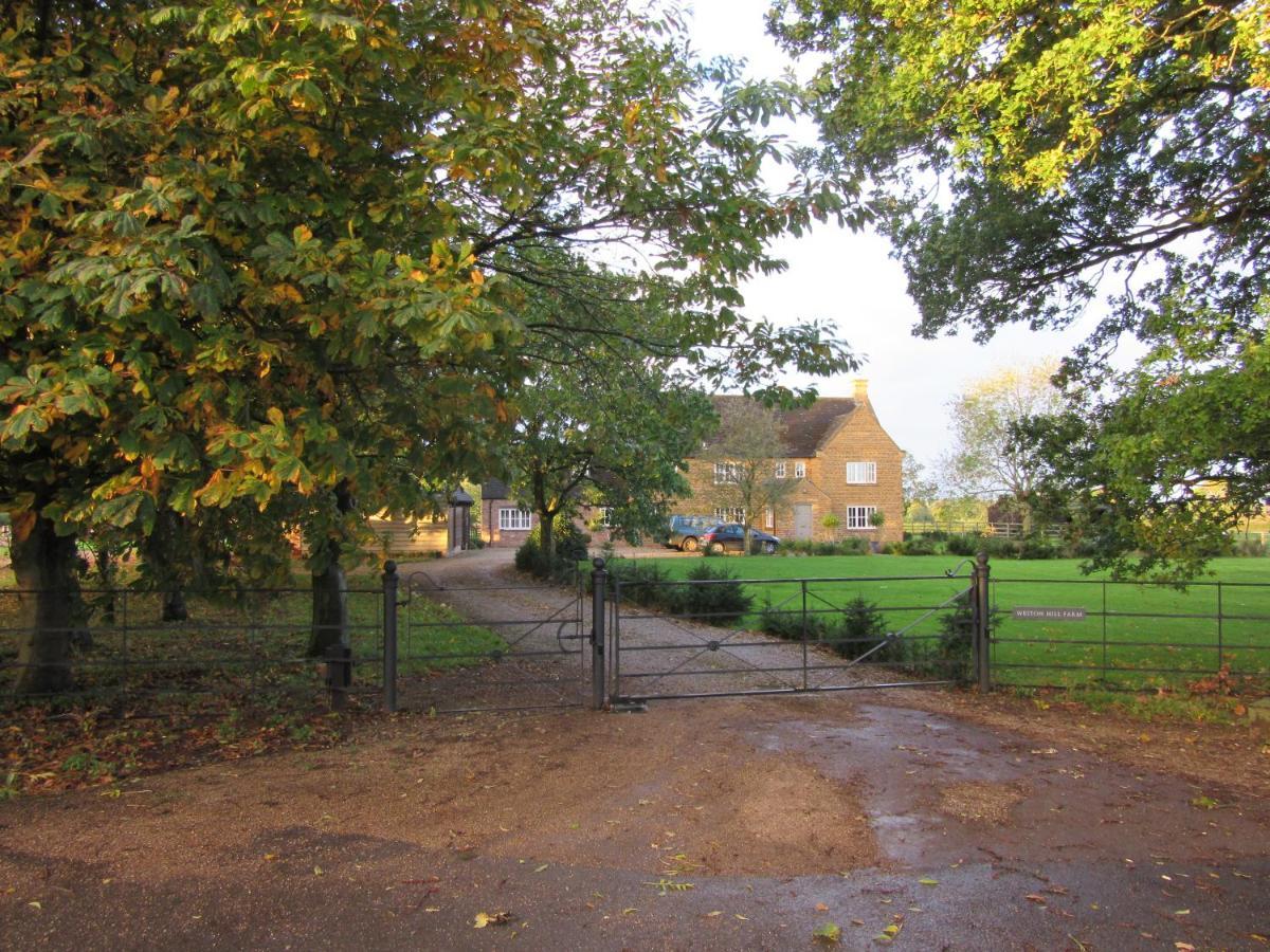 Weston Hill Farm Bed & Breakfast Moreton Pinkney Exterior foto